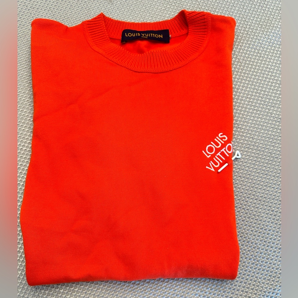 LV Embroidered Signature Short-sleeved crew Orange. Size Small
